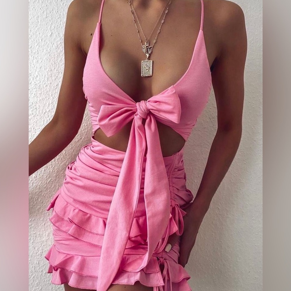 Tigermist pink dress with a tie and hole design in middle